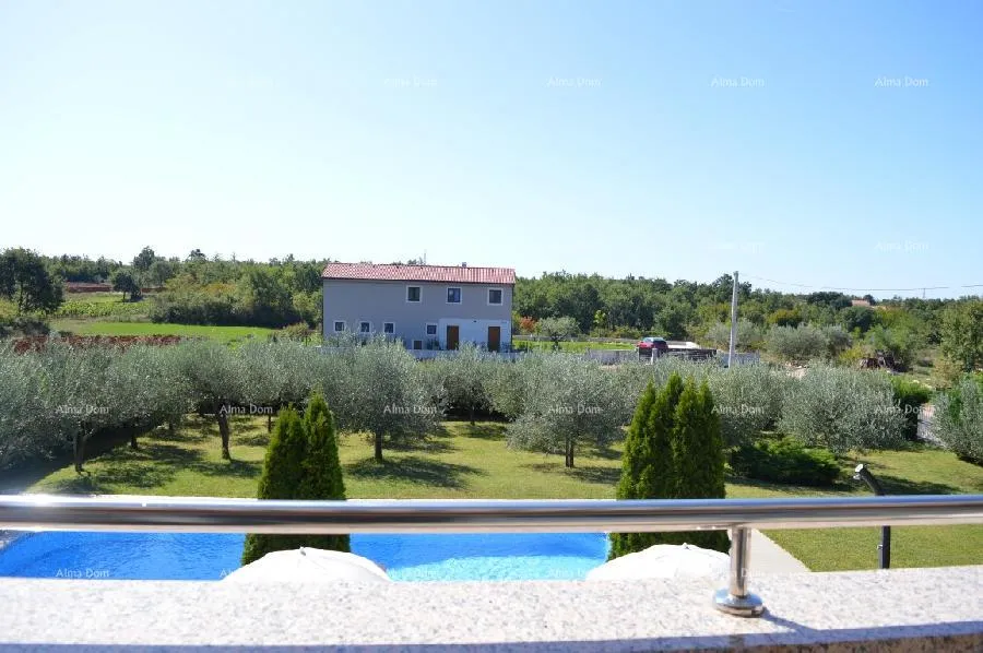 kuća prekrasna kuća sa bazenom! poreč - slika 28