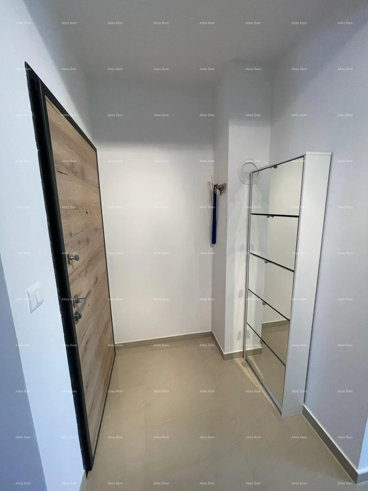stan pula – moderan i potpuno namješten stan 44 m2 u novogradnji s prostranom terasom - slika 11