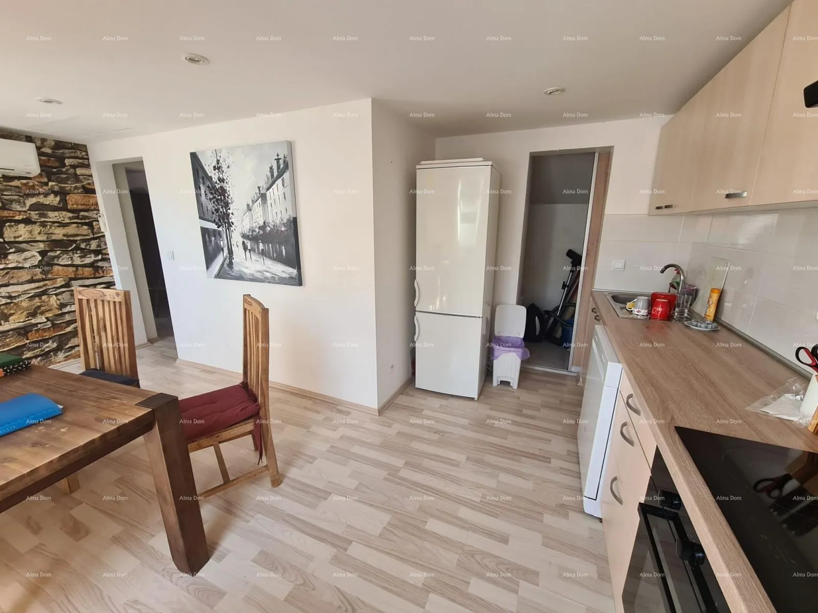 Stan Prodajemo stan u centru Pule – 66 m²