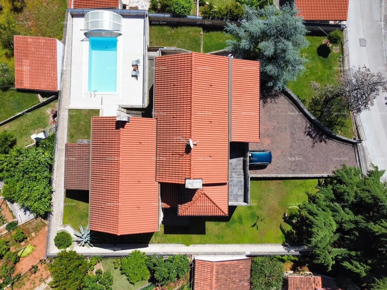 kuća prekrasna kuća s bazenom u puli, idealna za obitelj ili investiciju - slika 3