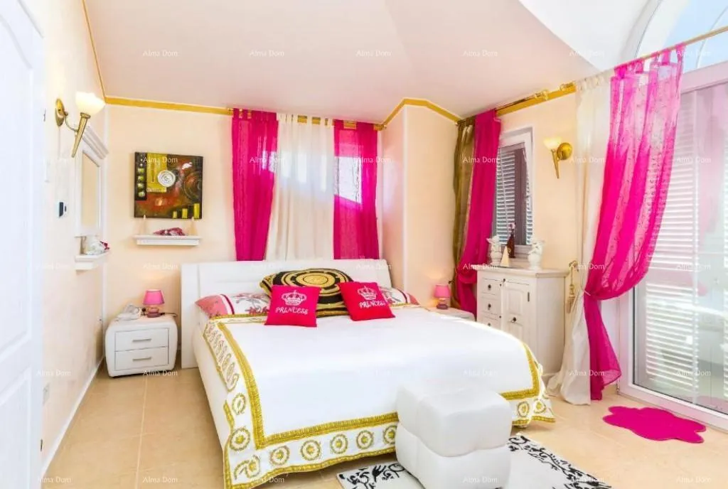 kuća kuća s apartmanima i bazenom u premanturi – pogled na more! - slika 21