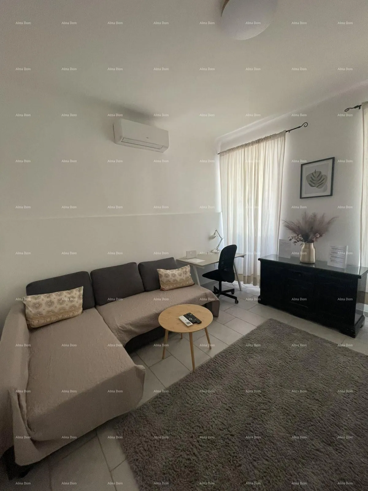 stan namješten stan 45 m2 u prizemlju u centru pule - slika 2