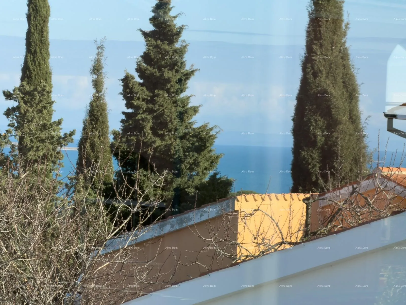 kuća prodaje se atraktivna kuća u premanturi s pogledom na more - slika 36