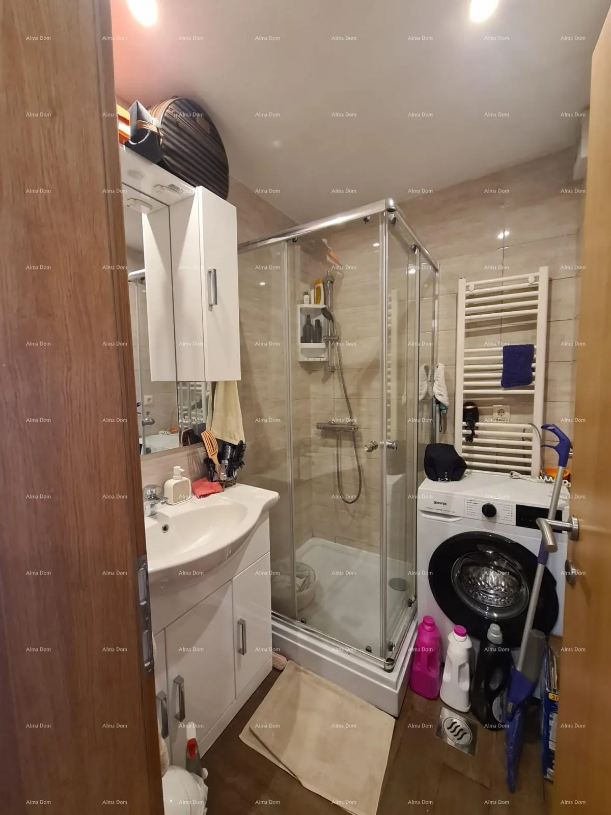 kuća kuća sa tri apartmana, medulin - slika 35