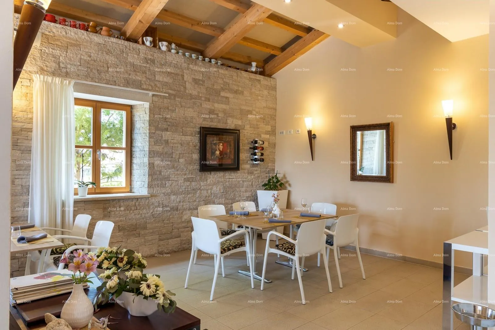poslovni prostor hotel i restoran. blizina grada pule. veliki građevinski teren uz hotel, mogućnost gradnje vile. - slika 5