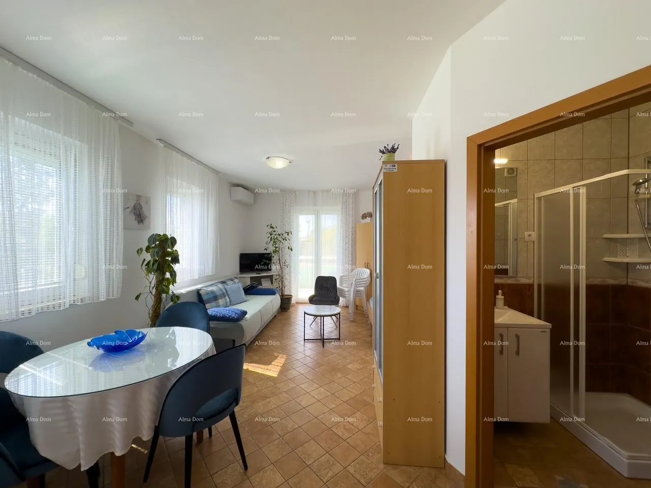 stan prodajemo studio apartman s parkirnim mjestom, na odličnoj lokaciji u medulinu! - slika 3