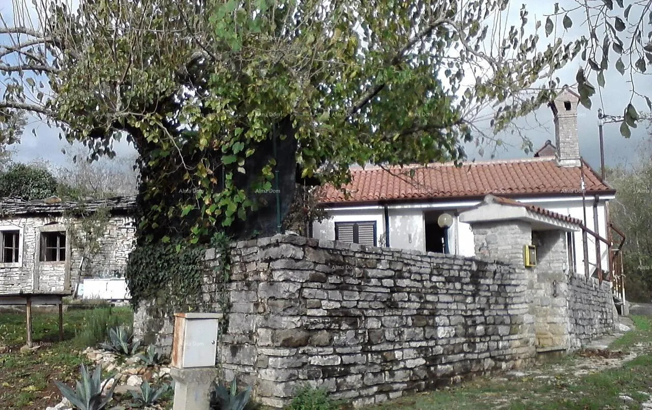 kuća kuća u blizini oprtlja, s dvorištem i pogledom na prirodu - slika 2
