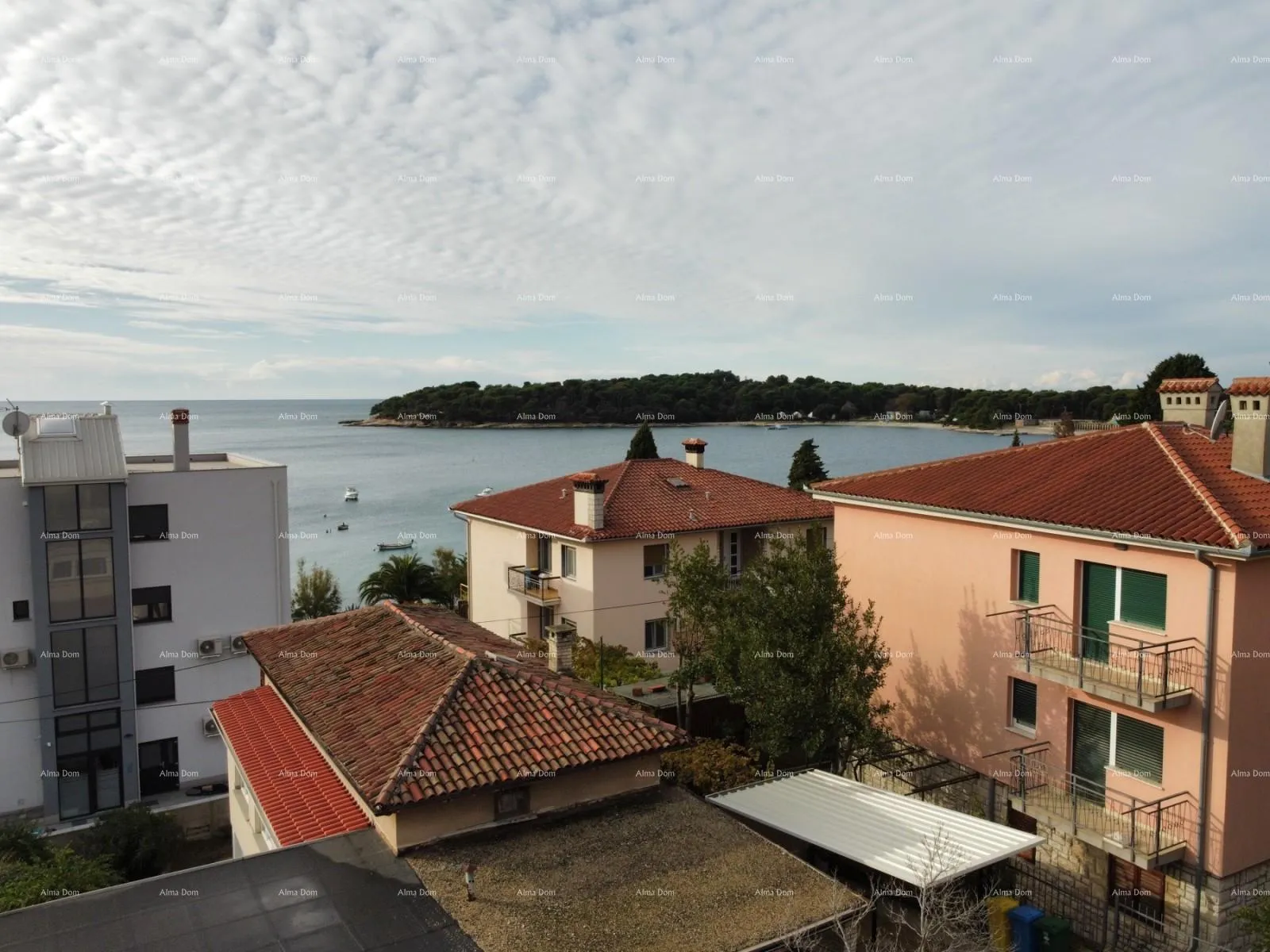 kuća pula. zelenika! samostojeća kuća s garažom! blizina plaže i mora na samo 50 metara! - slika 52