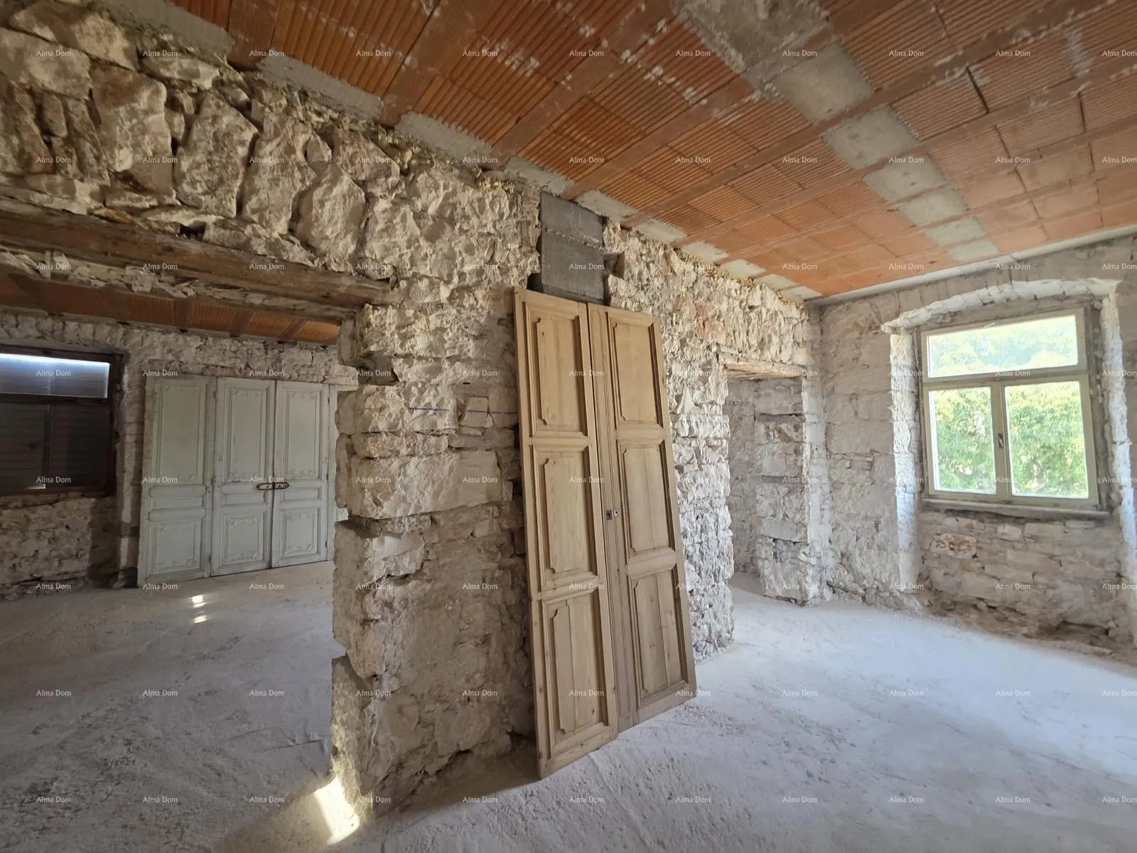 kuća kuća u mutvoranu – 300+ m² i zemljište 2.980 m² - slika 20