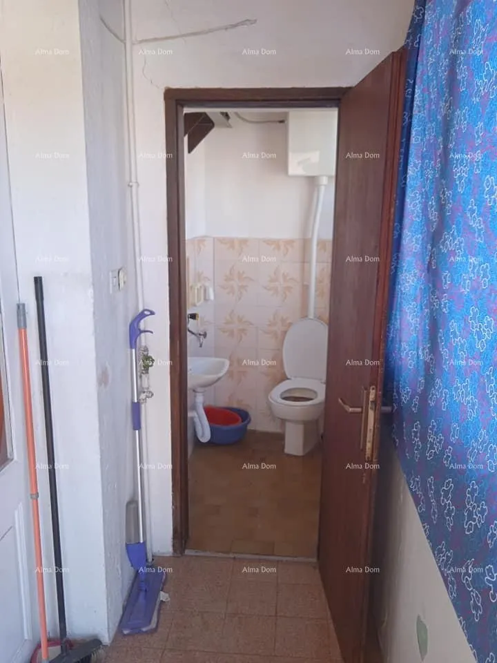stan prodaje se stan u centru . smješten u glavnoj ulici grada pule, istarska ulica. - slika 10