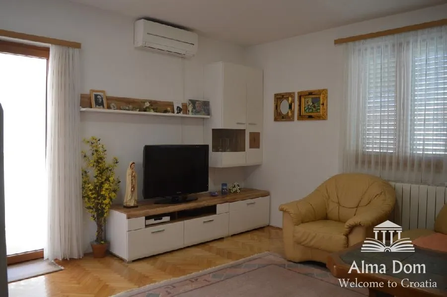 kuća medulin, apartmanski objekt. - slika 7