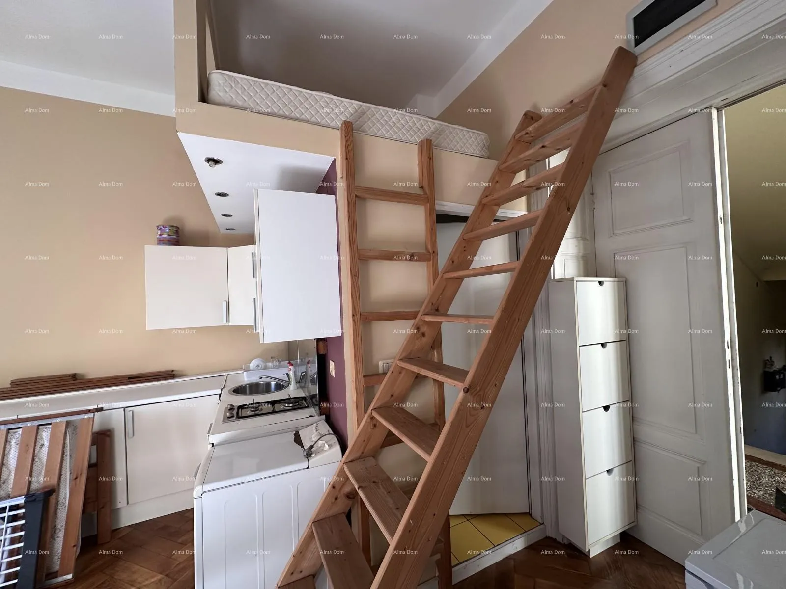 stan pula – stan s 3 apartmanske jedinice! centar. zadarska ulica. - slika 7