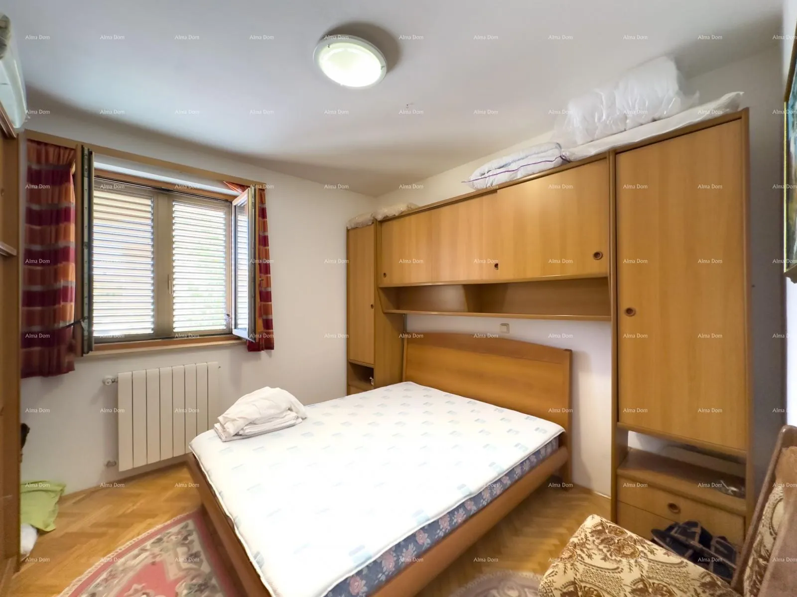 kuća prodajemo apartmansku kuću na mirnoj lokaciji u medulinu! - slika 21