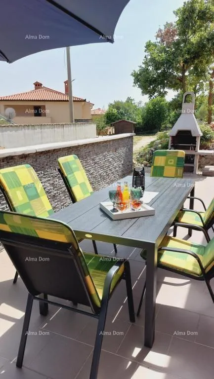 kuća kuća s prekrasnim pogledom na planine, terasa, vrt, roštilj i privatni parking. - slika 18