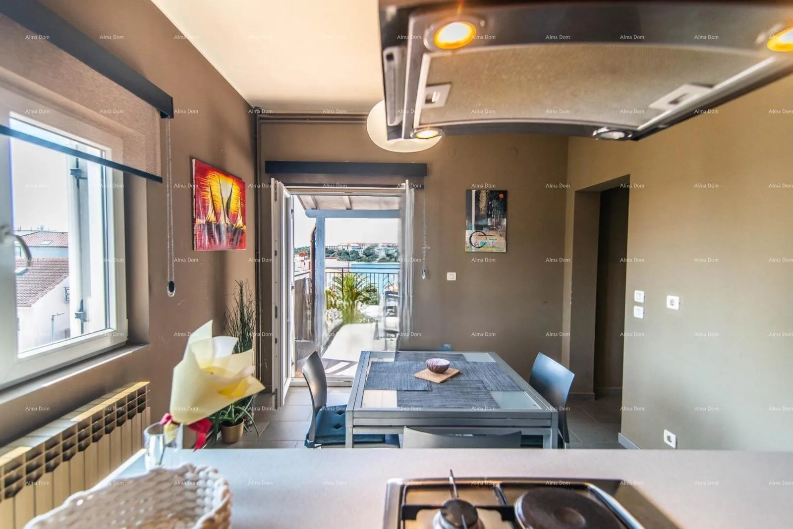 kuća prodaja - prelijepa kuća s apartmanima i restoranom, pula! pogled na more! - slika 4