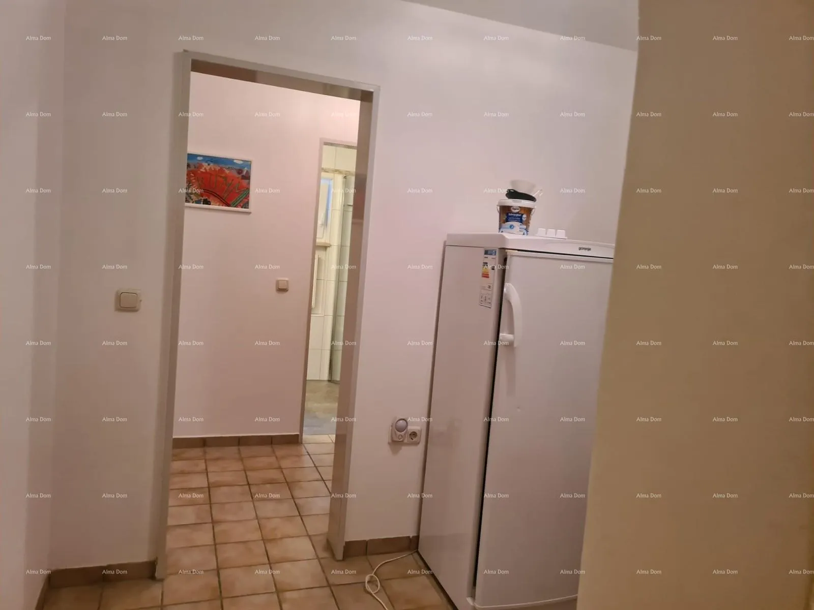 kuća prodaja velike stambene kuće, pogodne za investiciju, medulin! - slika 25