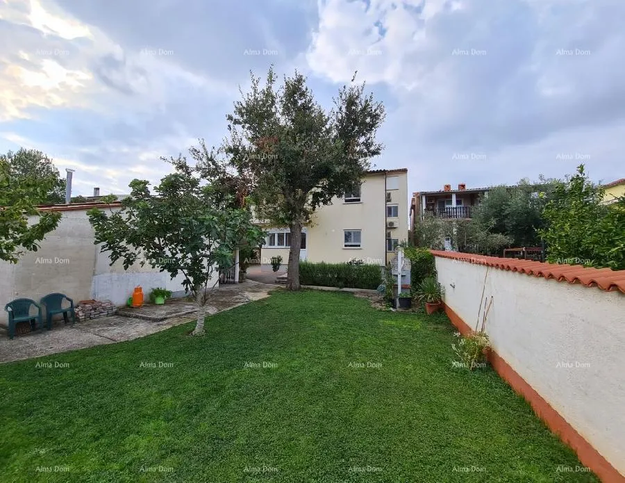kuća ližnjan u prodaji jedna velika i jedna mala kuća. - slika 24