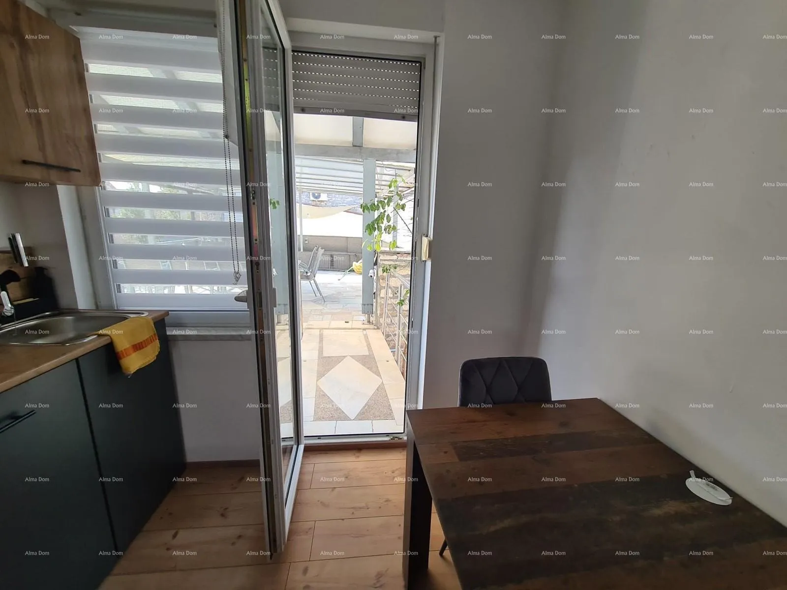 kuća prodaja kuće u centru medulina! - slika 24