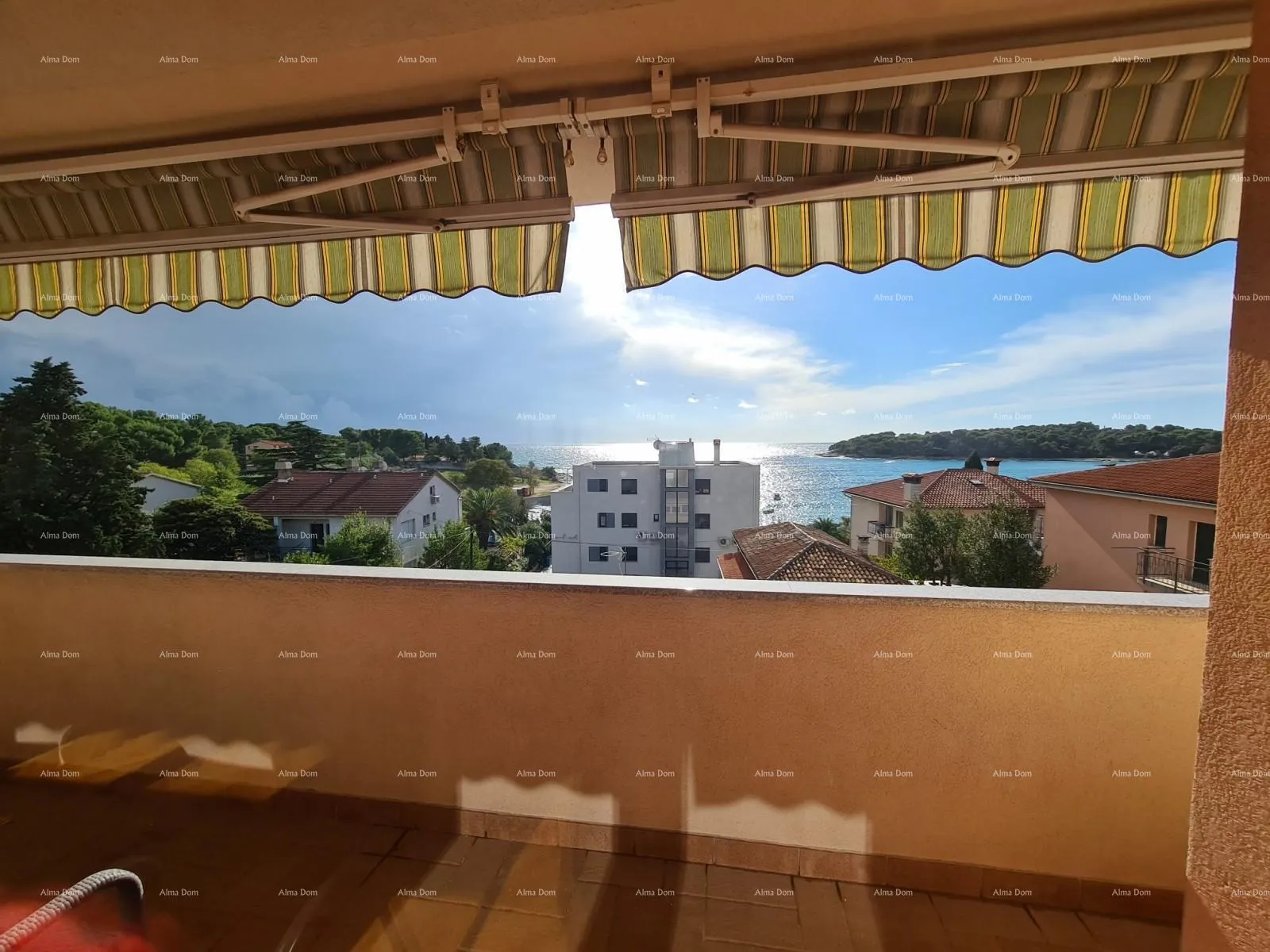 kuća pula. zelenika! samostojeća kuća s garažom! blizina plaže i mora na samo 50 metara! - slika 4