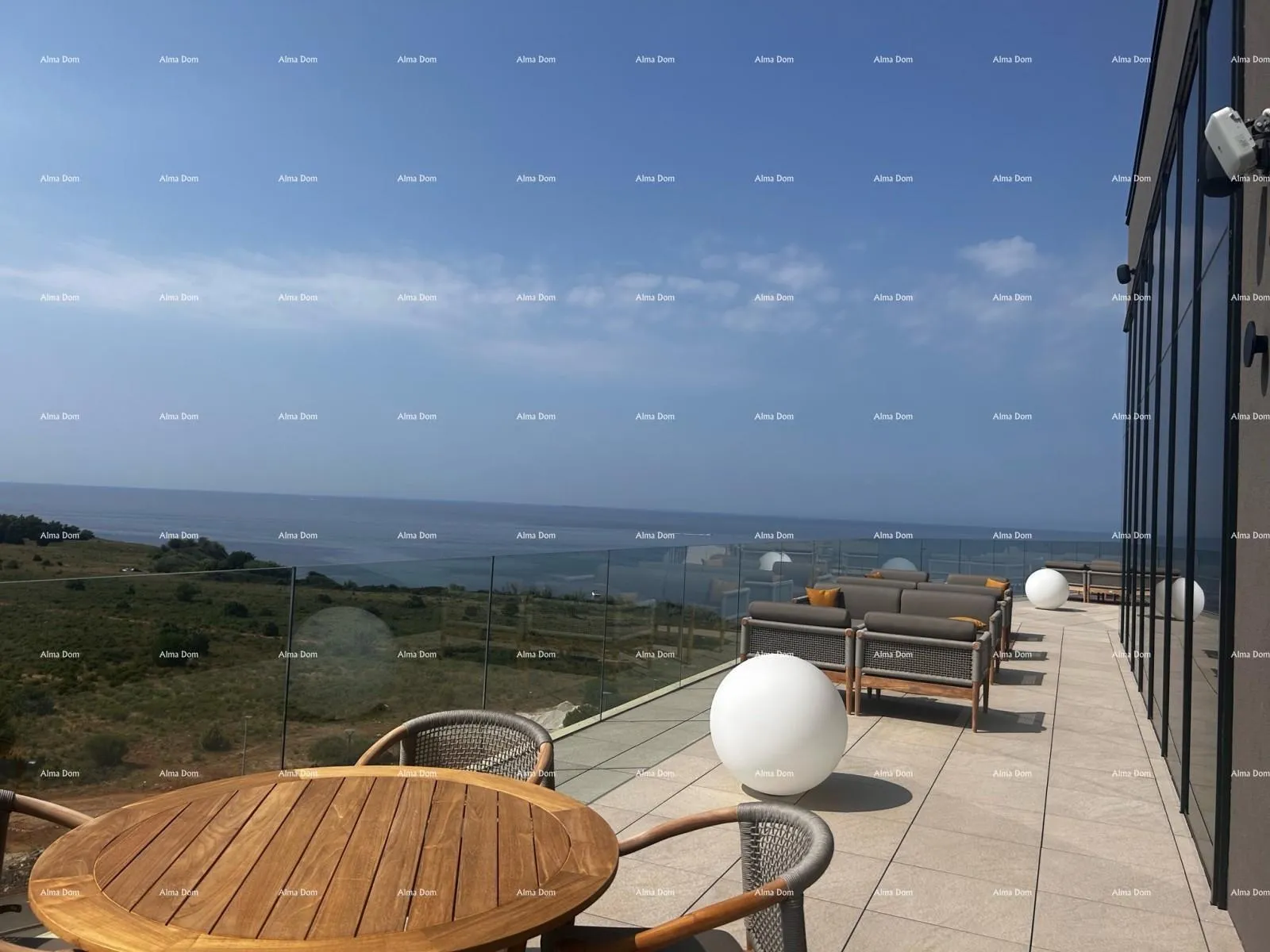 stan umag. alberi. luksuzni resort s krovnim infinity bazenom! - slika 12
