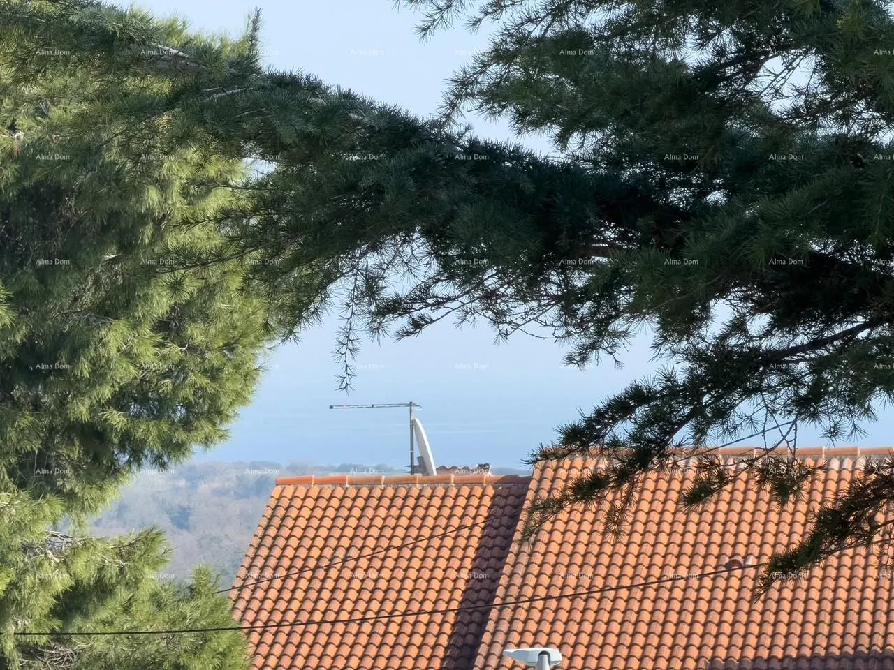 kuća ližnjan, uređena i kompletno namještena kuća sa garažom i konobom - slika 2