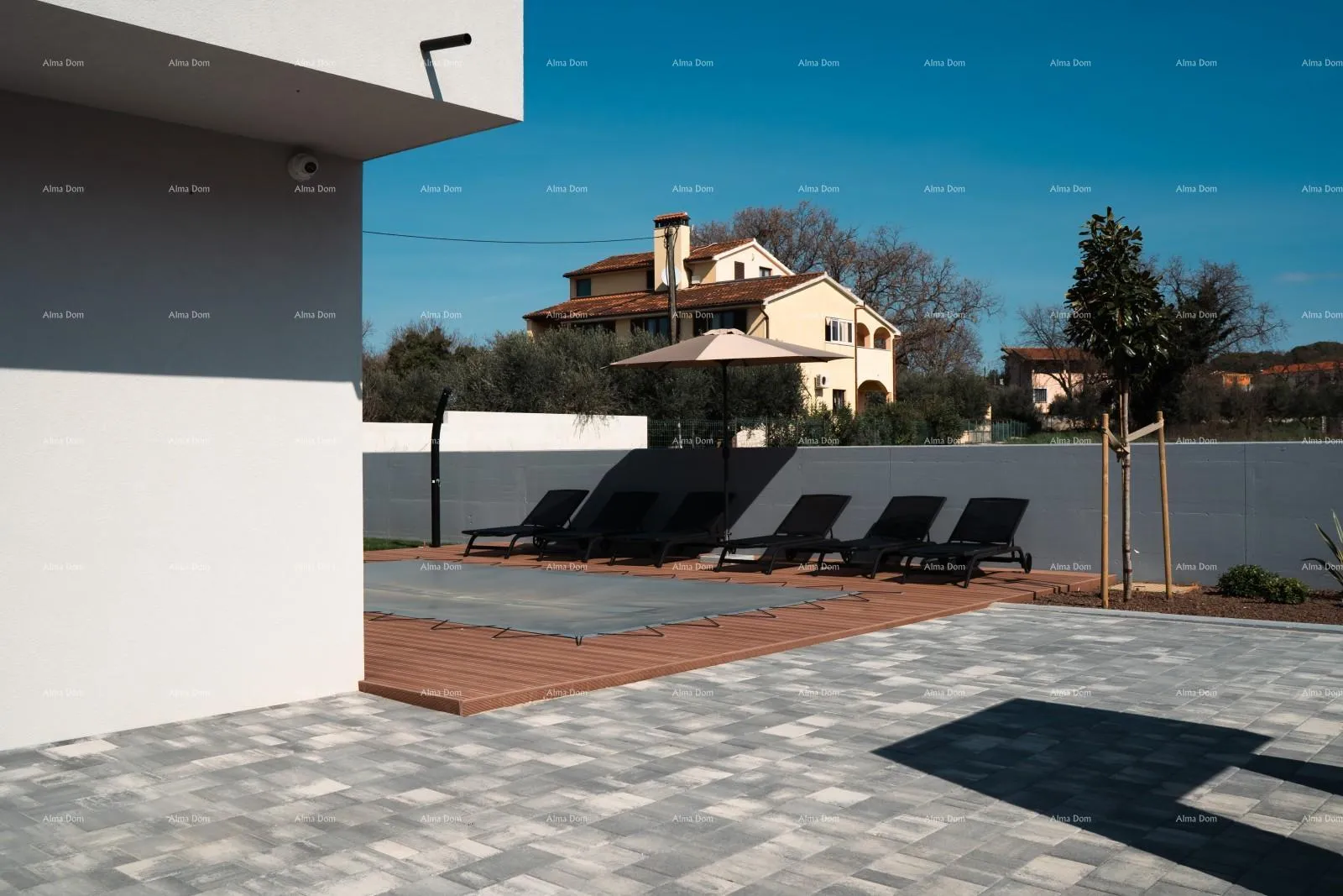 kuća top lokacija, pomer! moderna katnica sa bazenom i jaccuzi-jem! - slika 3