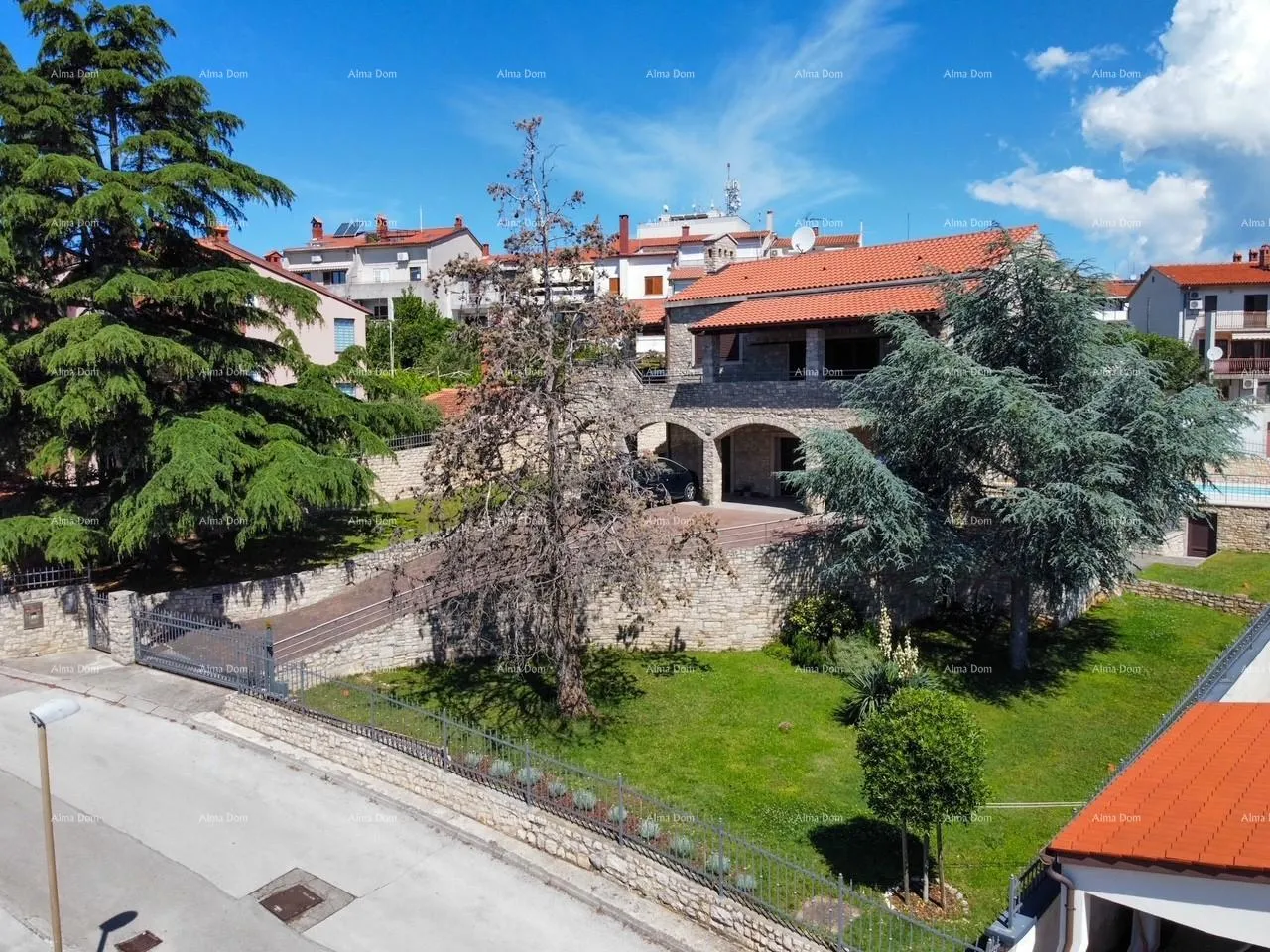 kuća prekrasna kuća s bazenom u puli, idealna za obitelj ili investiciju - slika 5