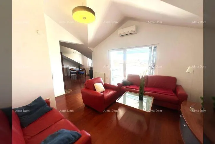 stan poreč – prostrani penthouse s velikom terasom i pogledom na more - slika 2