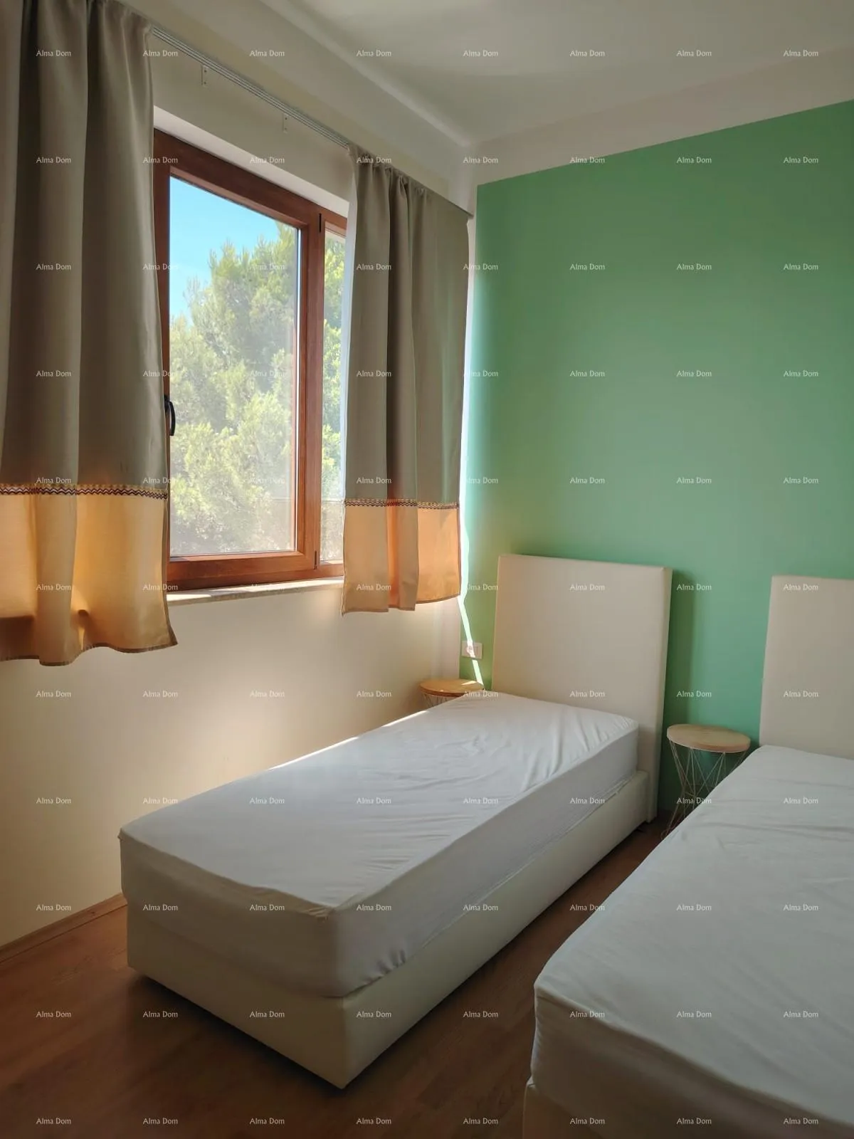 stan trosoban stan odmah do mora, premantura - slika 33
