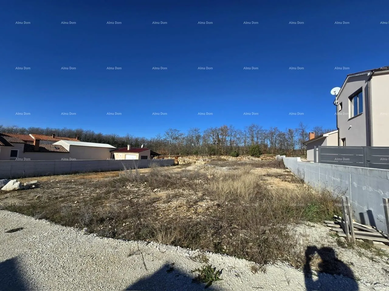 građevinsko zemljište prodaja građevinske parcele sa ishodovanom, pravomoćnom građevinskom dozvolom , bibići!! - slika 12