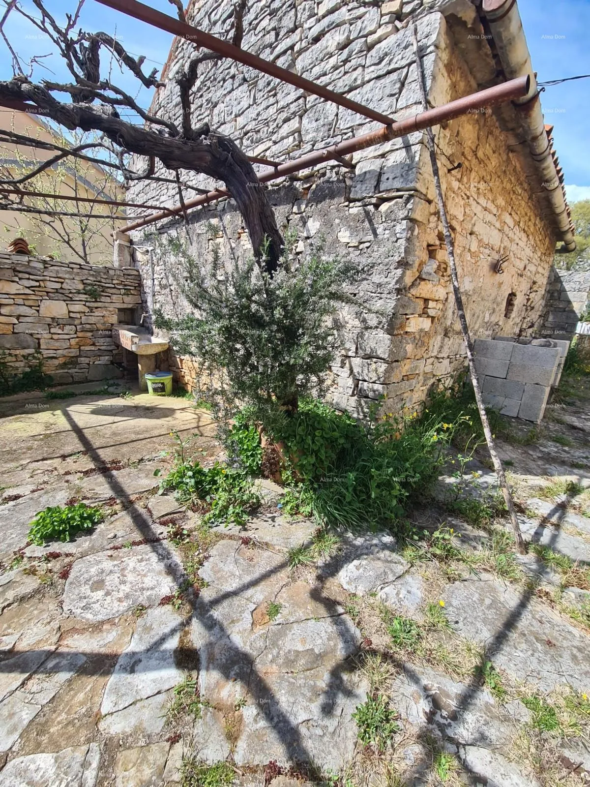 kuća galižana – kuća s više objekata i velikim potencijalom za obnovu - slika 36