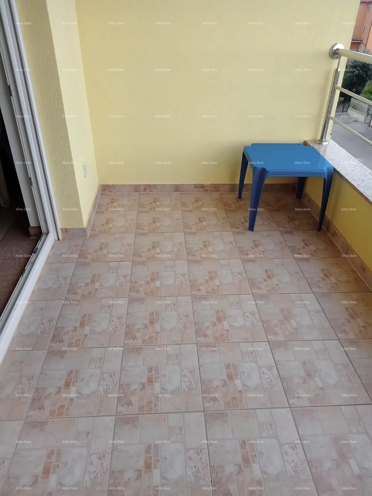 stan prodaja velikog, lijepo uređenog, namještenog stana sa pogledom na more, ližnjan! - slika 10
