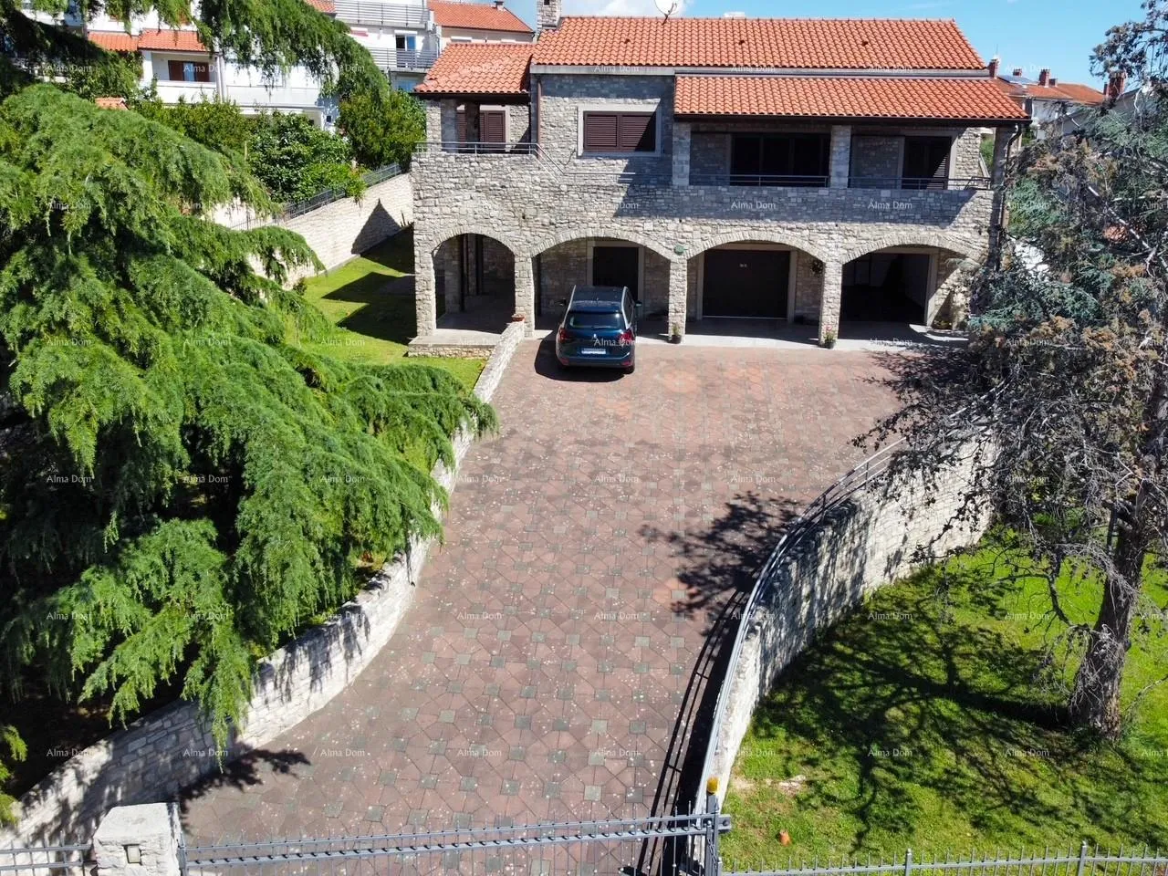 kuća prekrasna kuća s bazenom u puli, idealna za obitelj ili investiciju - slika 4