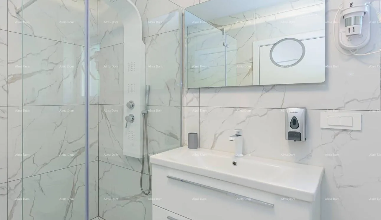 kuća prodaje se prekrasna i moderna villa sa bazenom u malom istarskom selu - slika 12