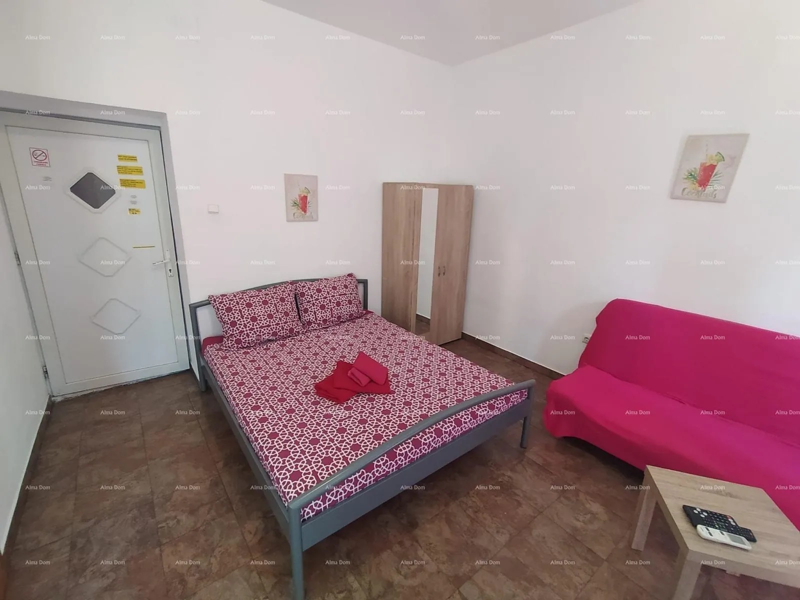 stan pula, strogi centar – 90,30 m² | 4 uređena studio apartmana | pogled na zlatna vrata | uhodan turistički posao - slika 8