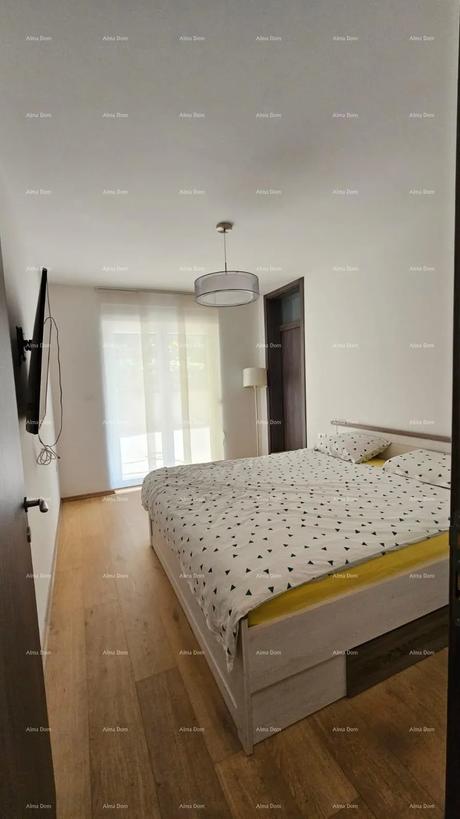 stan stoja moderni stan s terasom 80 m², 100 m od mora u puli! - slika 9