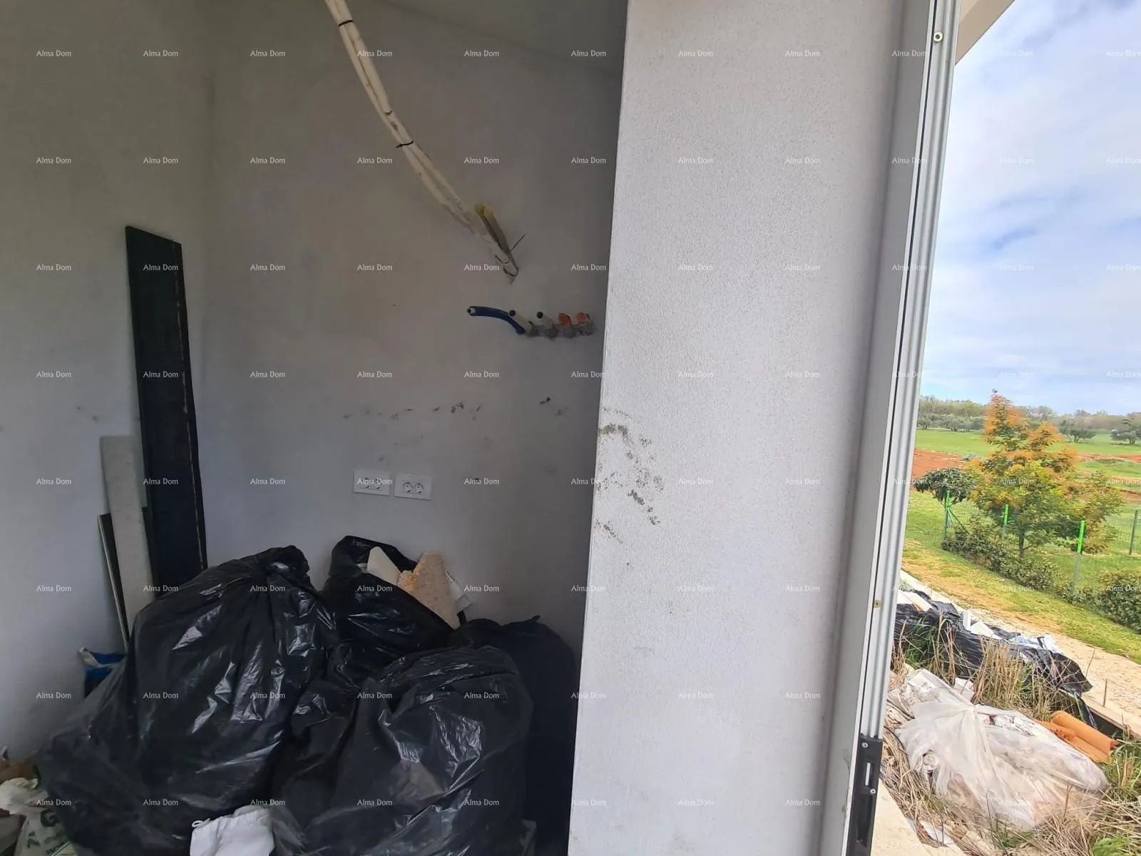 kuća elegantna vila u mirnom okruženju nadomak mora s pogledom na vinograde i maslinike - slika 5