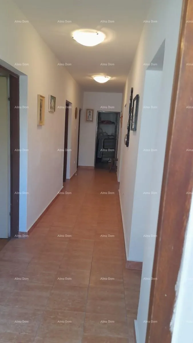 kuća prodaja, ližnjan , kuća u nizu sa tri apartmana. - slika 7