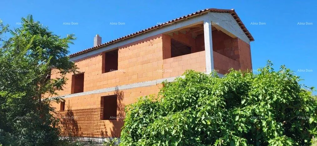 Kuća Prodaje se kuća u izgradnji, 200 m2, blizu Svetvinčenta. - Svetvinčenat