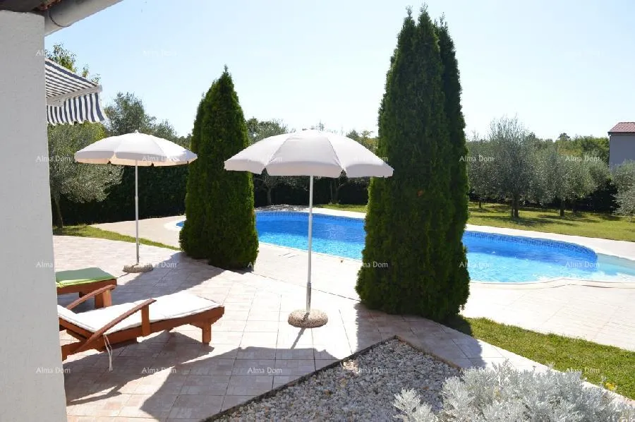 kuća prekrasna kuća sa bazenom! poreč - slika 29