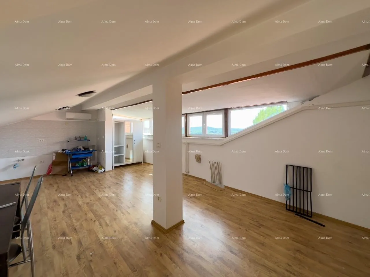 kuća prodaja renovirane kuće s pogledom na more, medulin! - slika 28