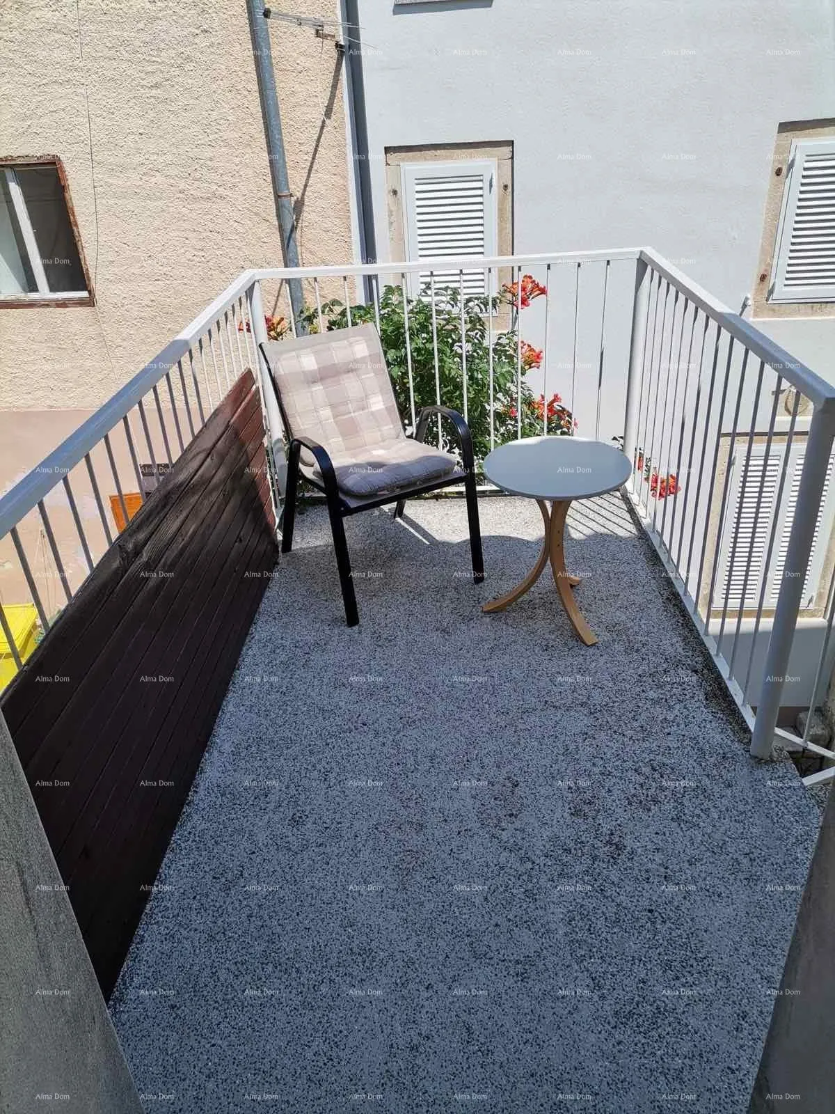 kuća prodaja kuće na tri etaže, medulin! - slika 15