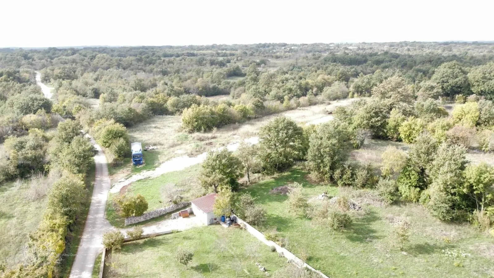 Građevinsko zemljište Velika građevinska parcela koja je parcelirana ! - Svetvinčenat