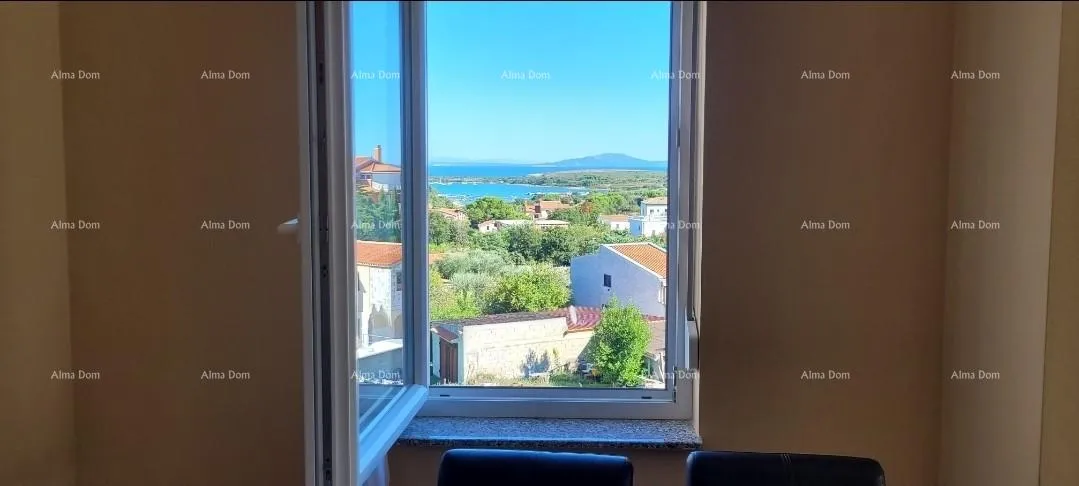 stan ližnjan! namješten stan !pogled more ! - slika 12