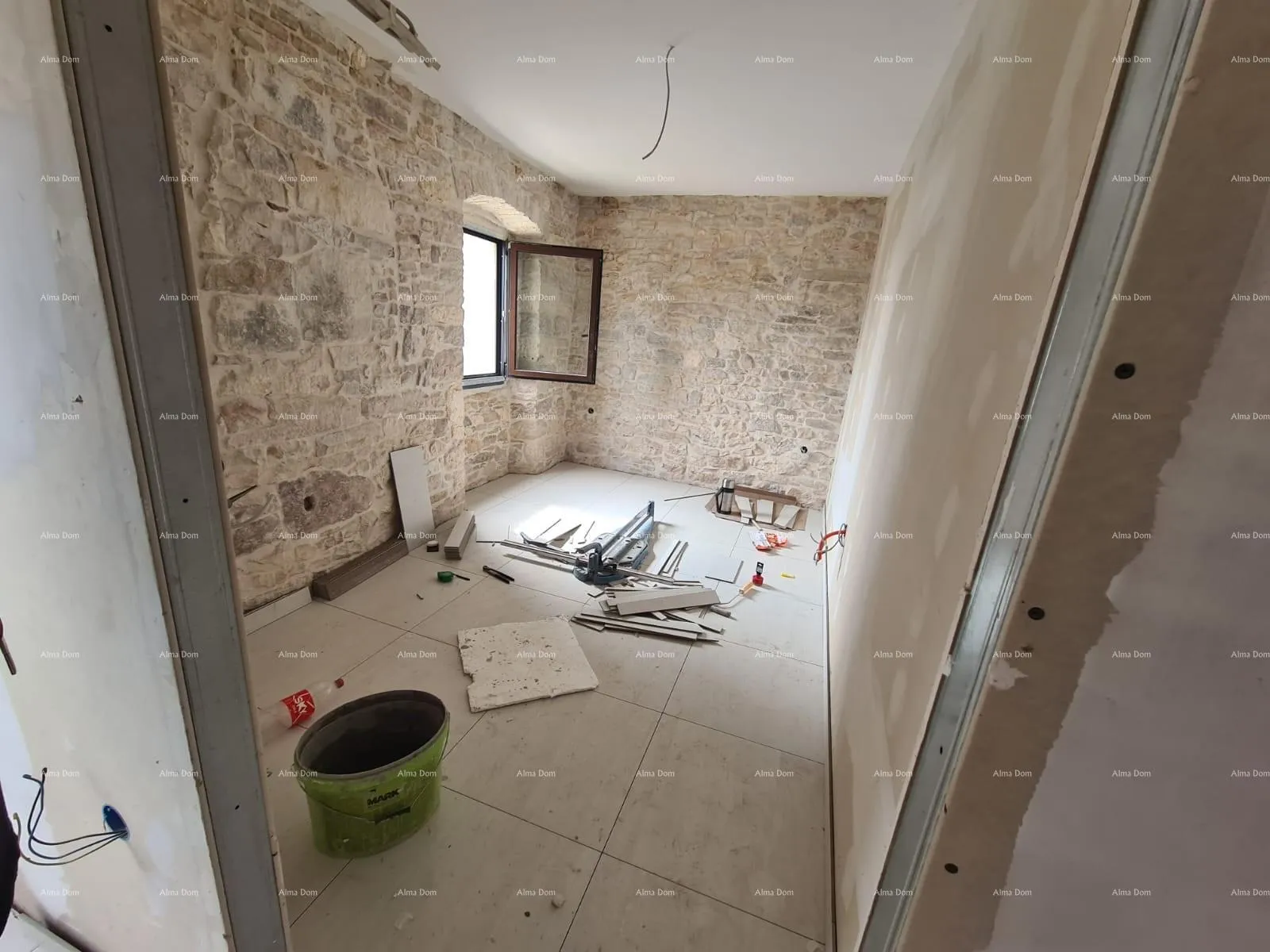 kuća prodaje se kuća s konobom u fazi renovacije, krnica! - slika 20