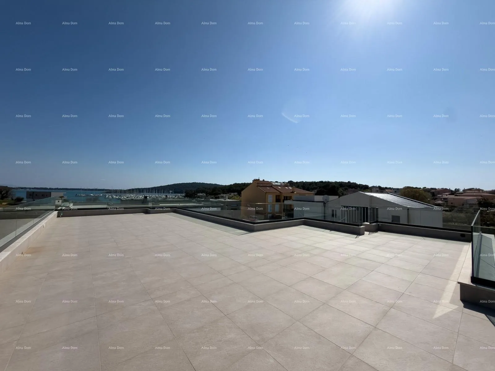 kuća nova moderna vila blizu mora! - slika 44