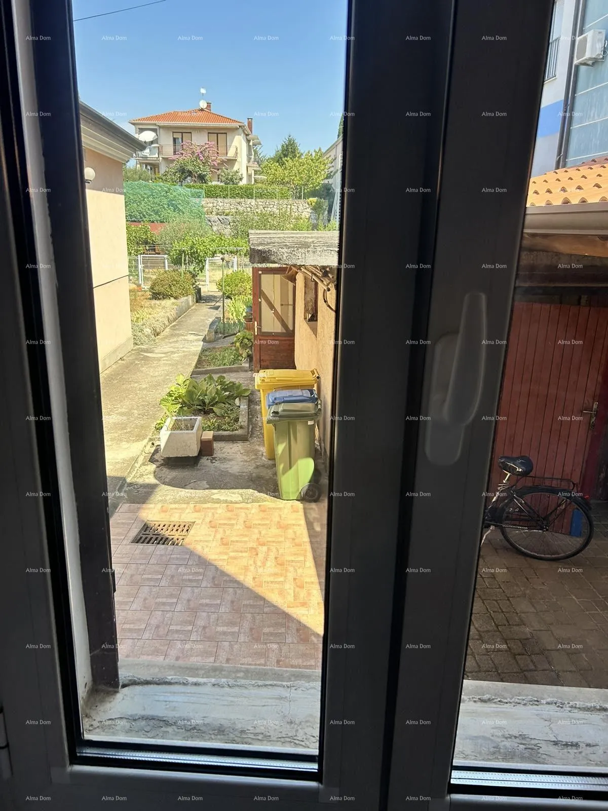 stan prodaja stana sa pogledom na more, umag! - slika 14