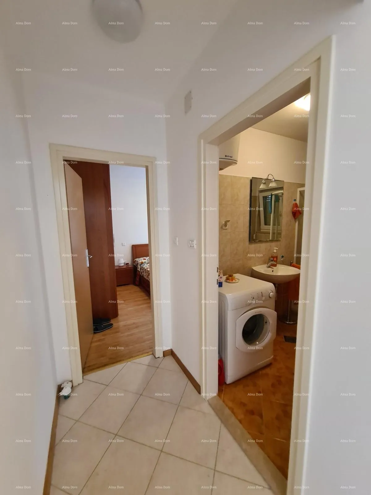 stan apartman sa otvorenim pogledom na uvalu i more. - slika 8