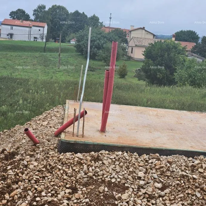 građevinsko zemljište prodaja - građevinsko zemljište s dozvolom i započetom gradnjom, blizina barbana! - slika 4