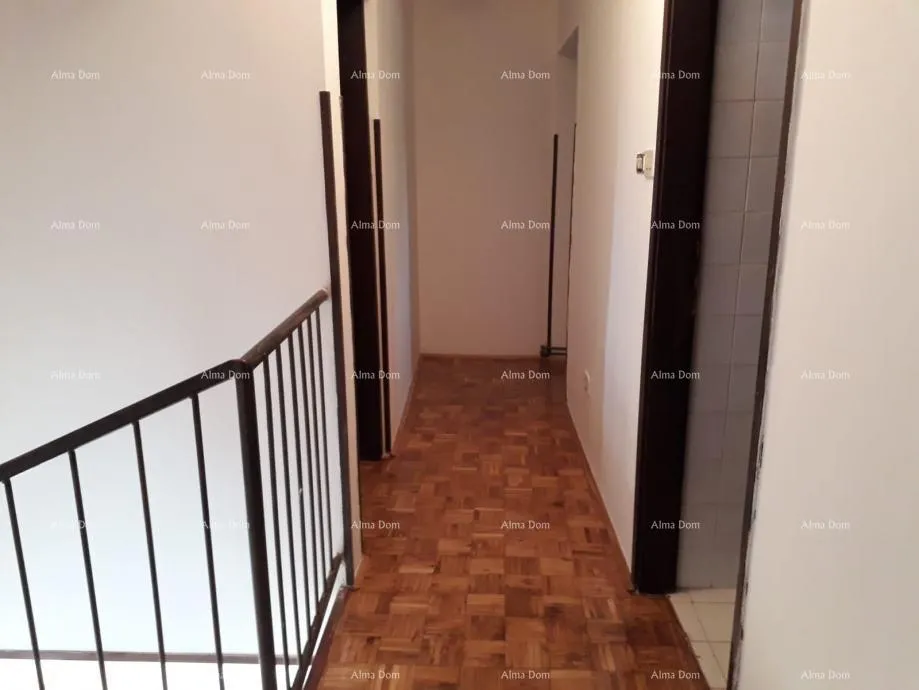kuća prodajemo kamenu kuću u centru brtonigle! - slika 14
